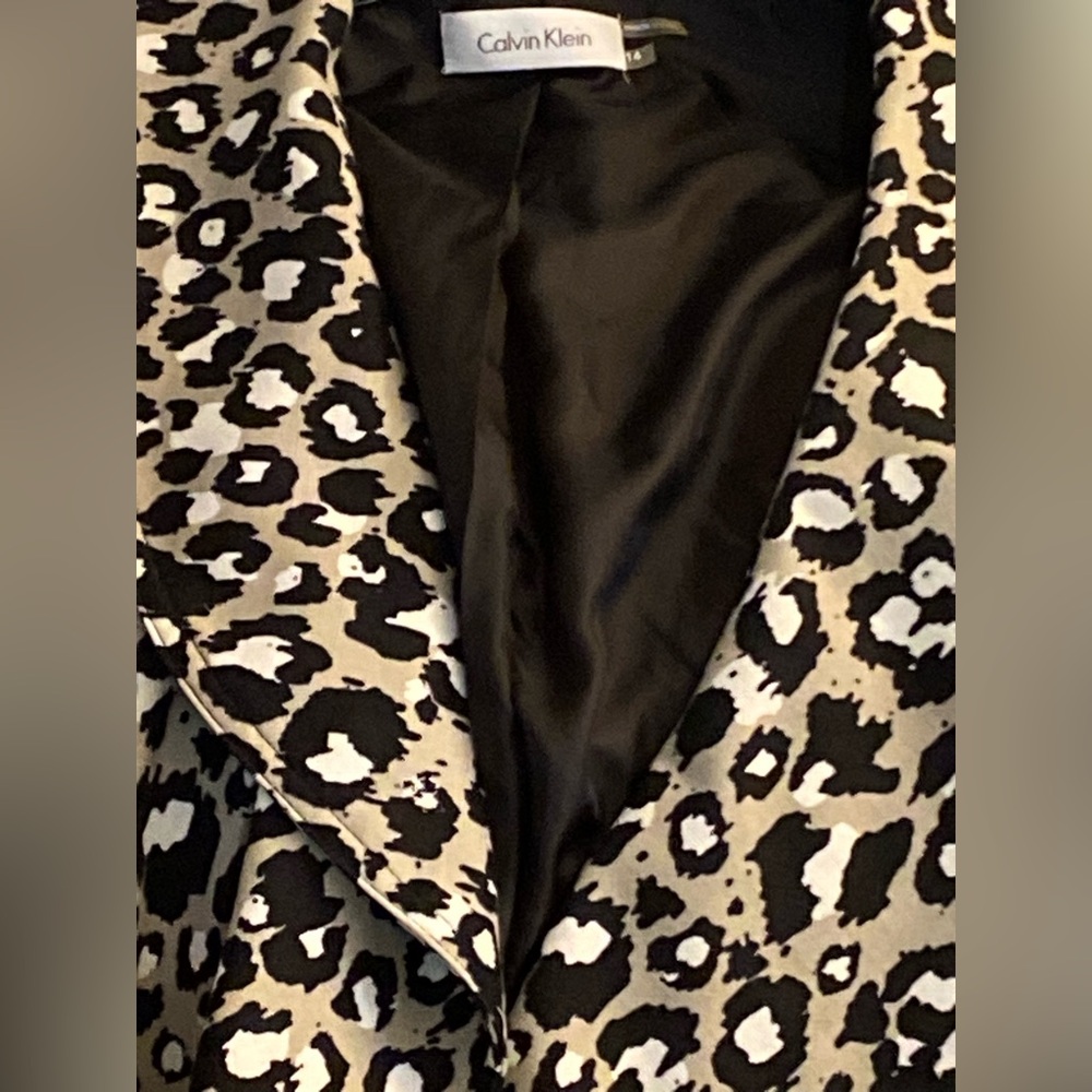 ๐ Leopard Print Women's Blazer - Picture 6 of 7
